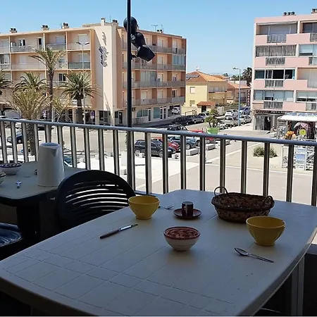 Apartment Plage, Commerces Et Animations Pour Ce T2 Avec Parking Privatif -5at30 Saint-Cyprien (Pyrenees-Orientales)
